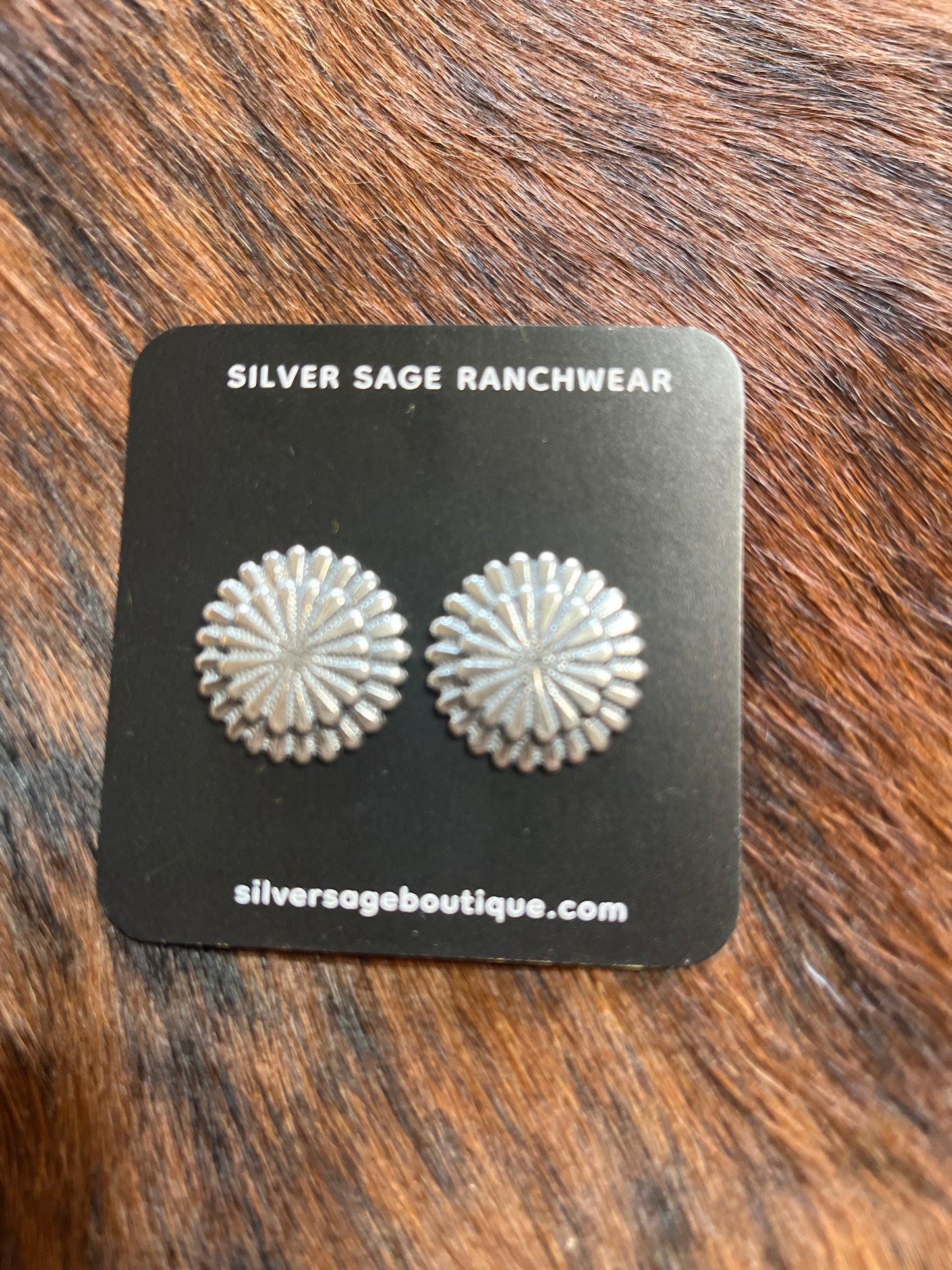 Rita Largo studs