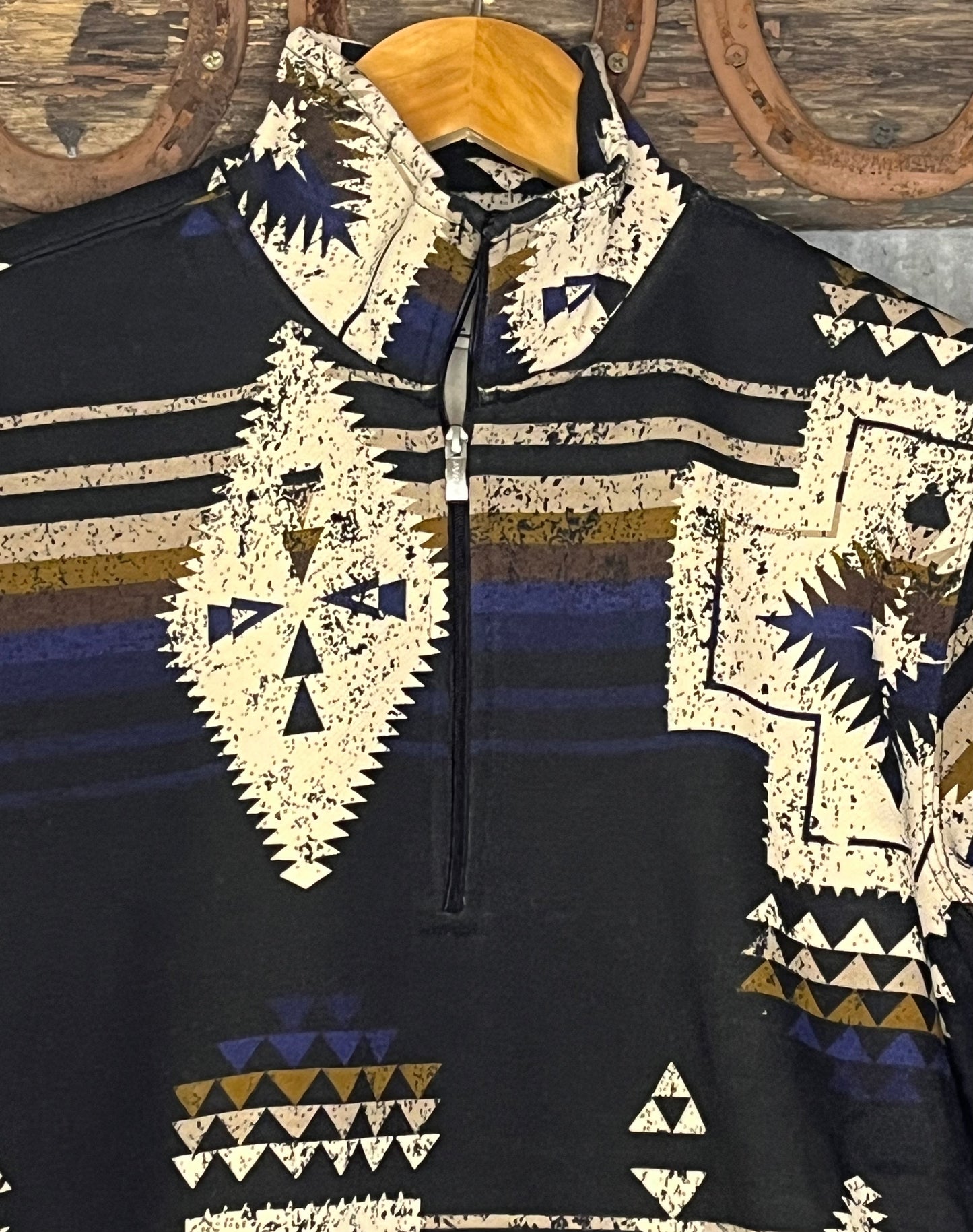 THE WYNN 1/4 ZIP {ARIAT}