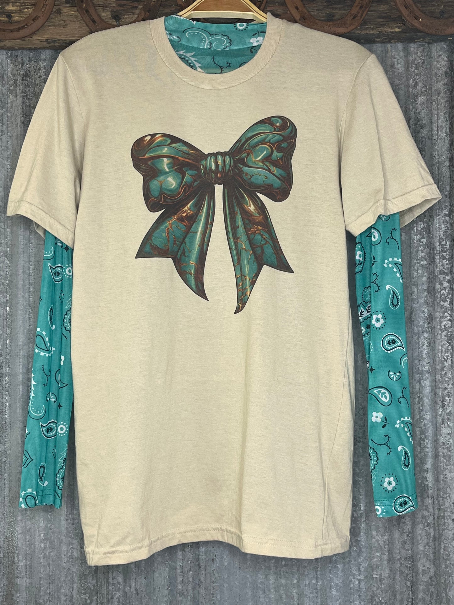 COUNTRY BOW TURQUOISE TEE