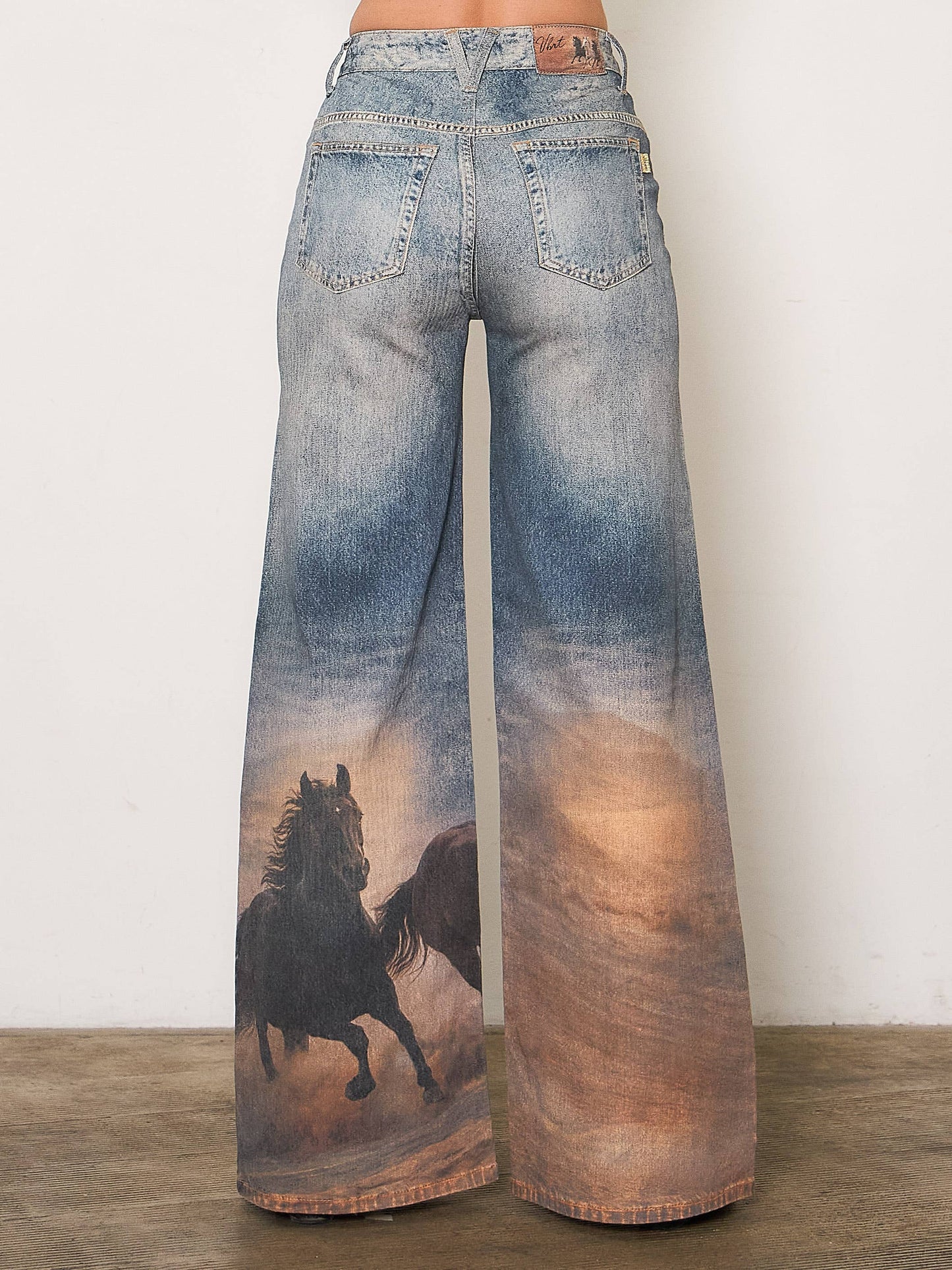 White Horse Digital Print Wide Leg Jeans: DARK HORSE / M