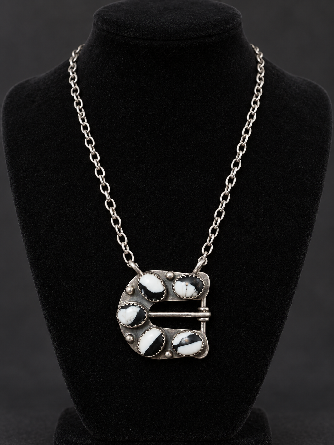 HADA WHITE BUFFALO BUCKLE