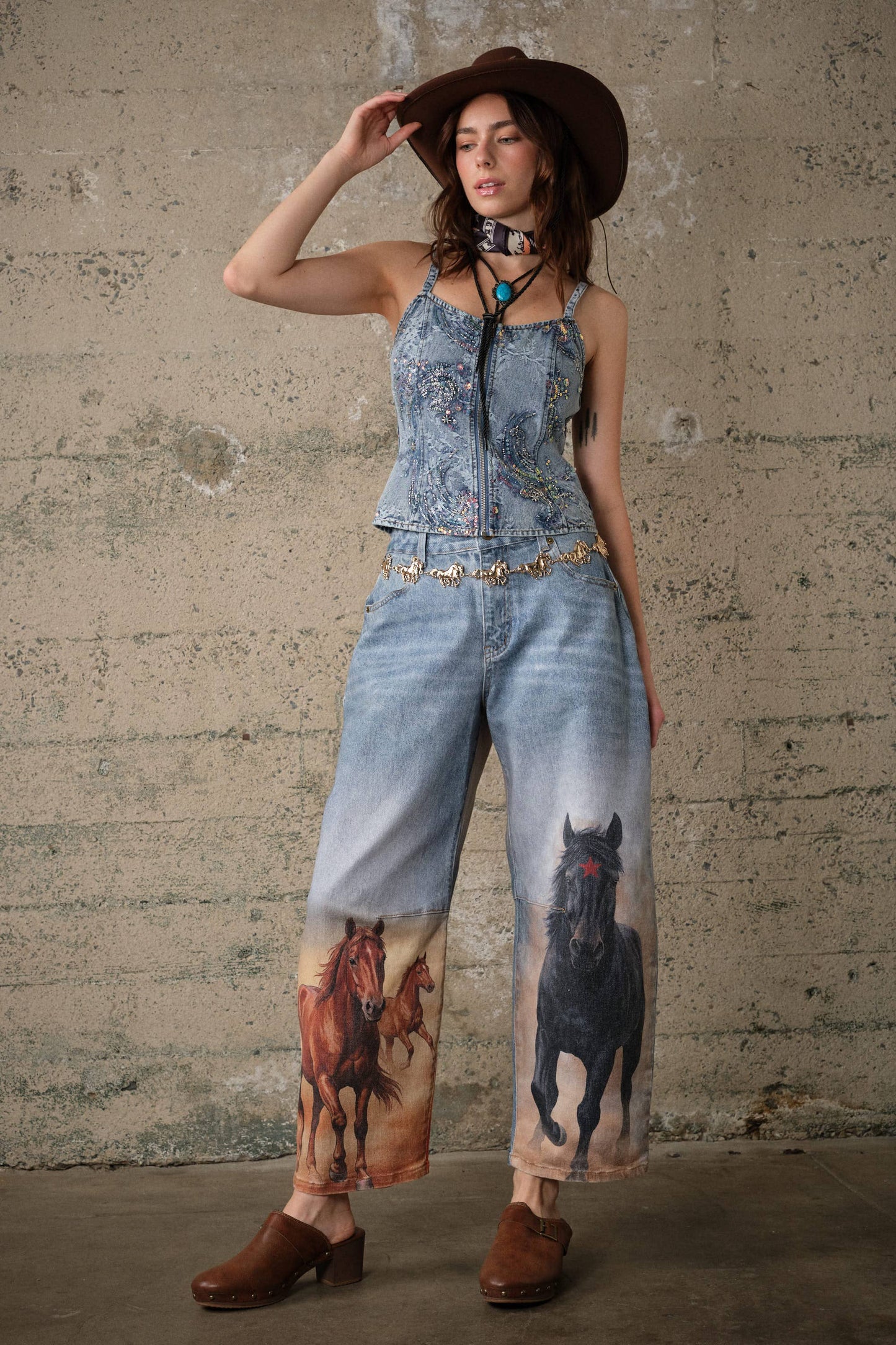 60004P Horse Printed Barrel Leg Denim Pants: DENIM / S-M-L (2-2-2)